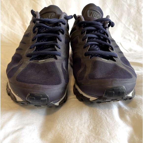 GUC 💜Nike Airmax Sneakers in purple and black; size 10 - Picture 2 of 10